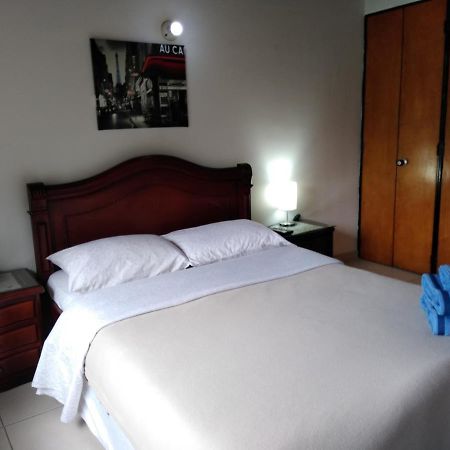 Hostal Norma101 Bogotá Zewnętrze zdjęcie